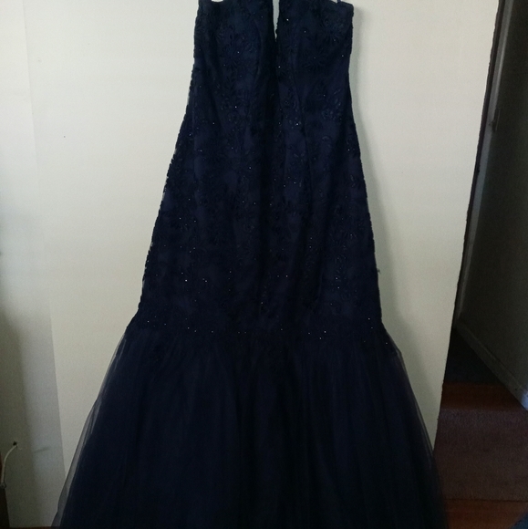 Navy prom dress - Picture 1 of 5